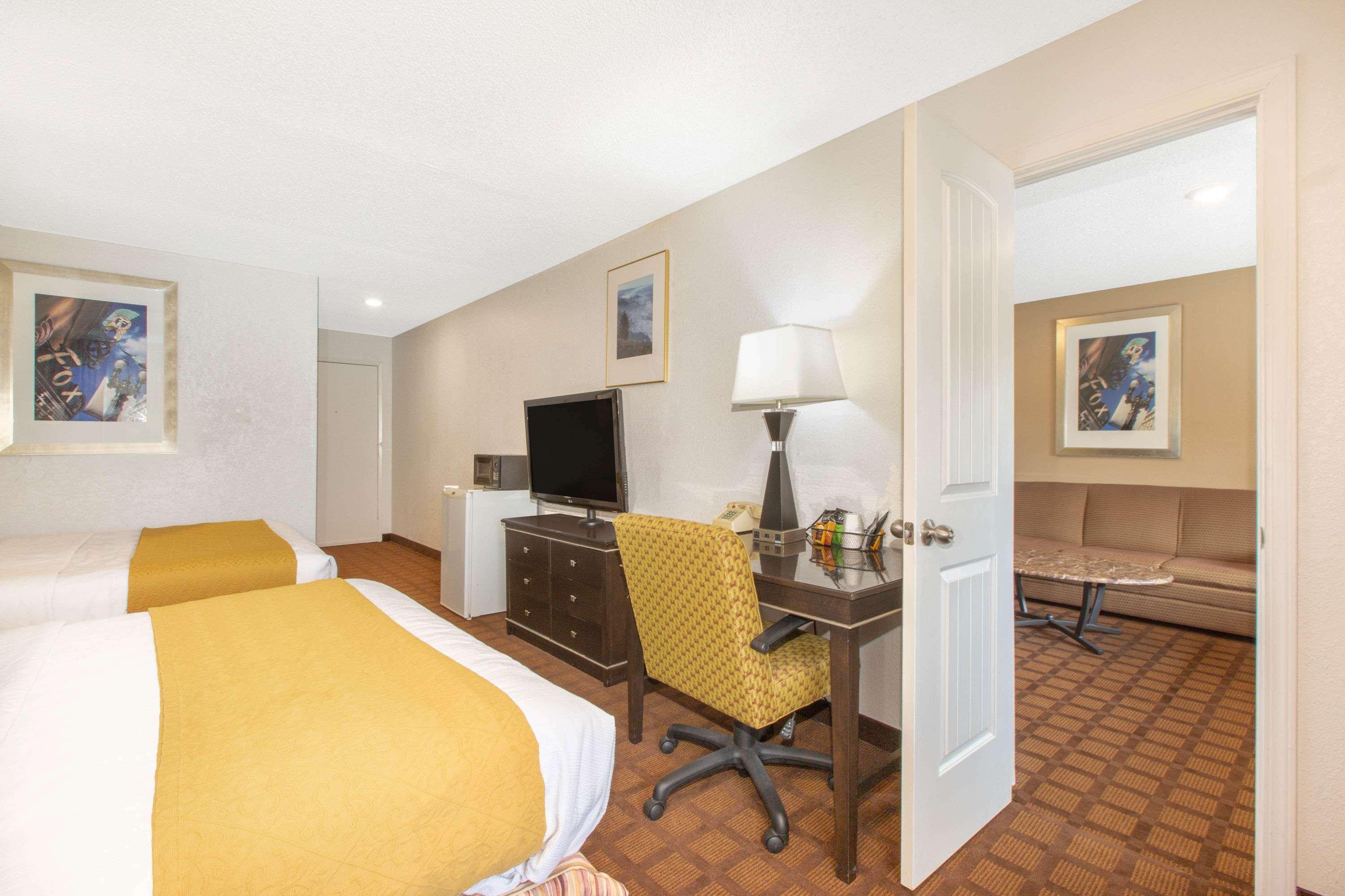 Baymont By Wyndham Roseburg Hotel Kültér fotó